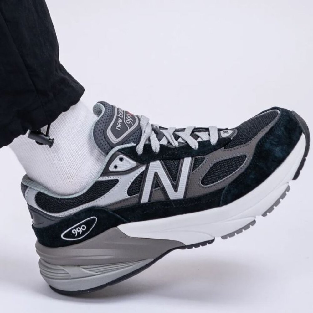 New Balance 990v6 Women's